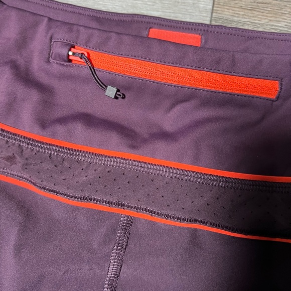 Athleta‎ Run With It Short - XS - Picture 3 of 11